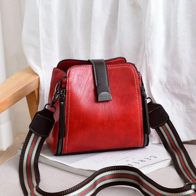 Retro Fashion Ladies' Leather Stitching Shoulder Bags