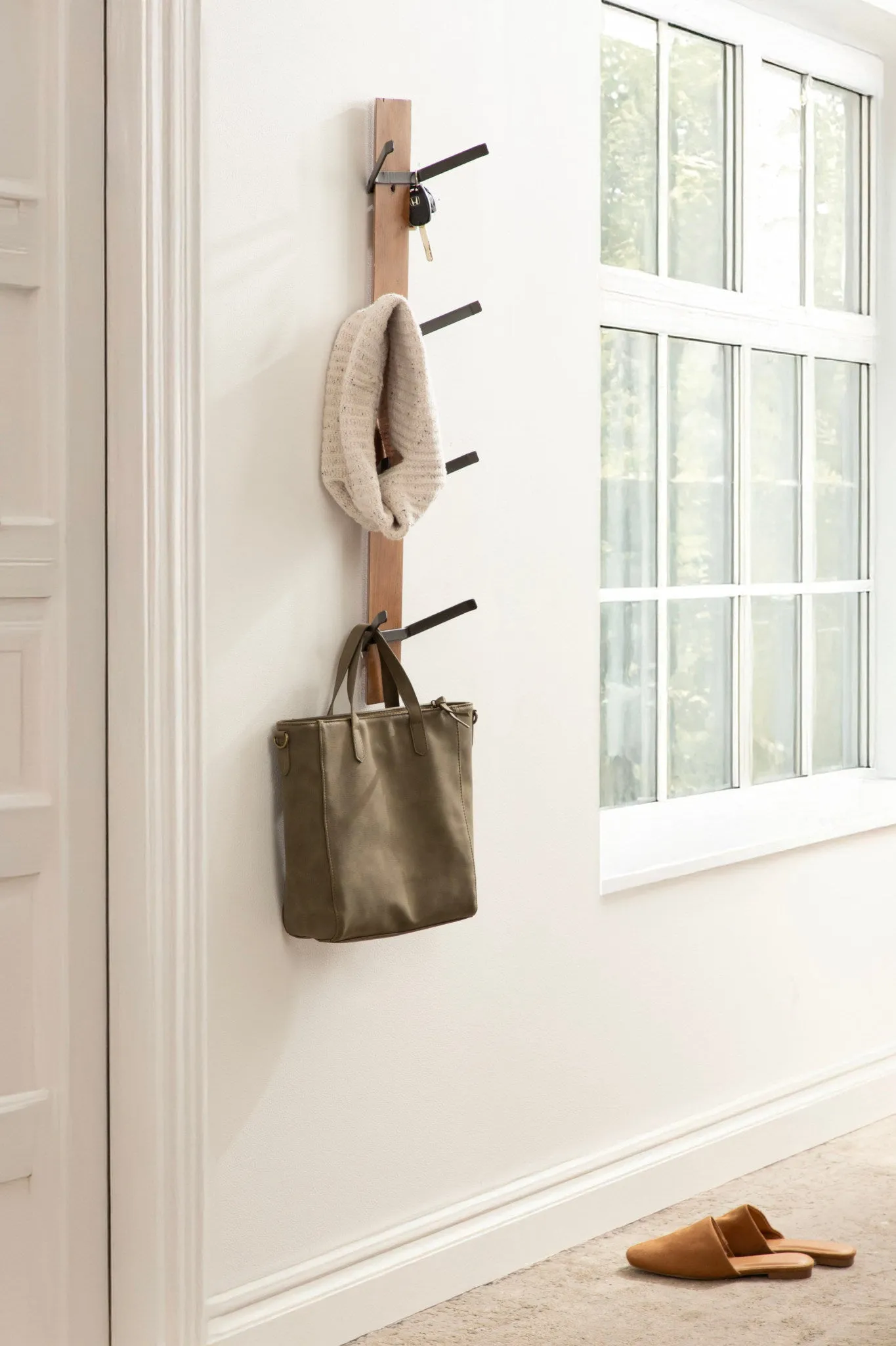 Rossmore Vertical Hooks