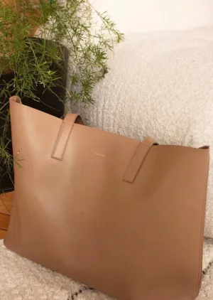 The Tote: Caramel